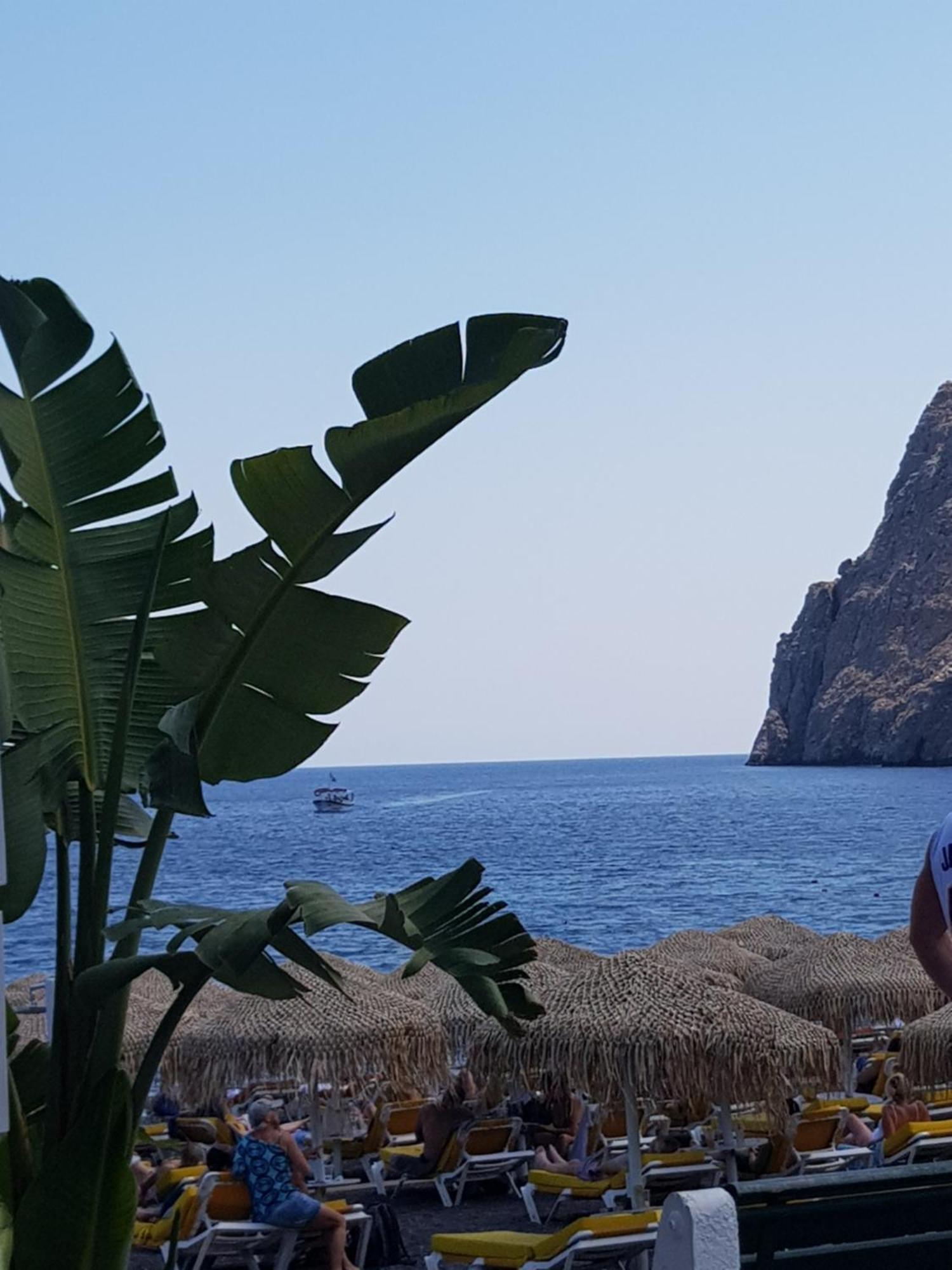 Rodothea And Adams On The Beach, Santorini Монолитос Екстериор снимка